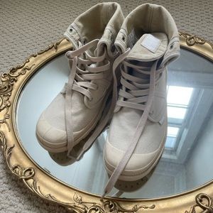 Great laid back combat boots